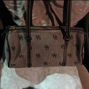 Dooney and bourke purse.